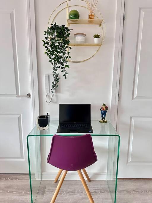 Central Derby Urban 2 Bedroom Flat - An Oasis Of Elegance! Free Parking And Wifi Suitable For Families And Professionals Exterior photo