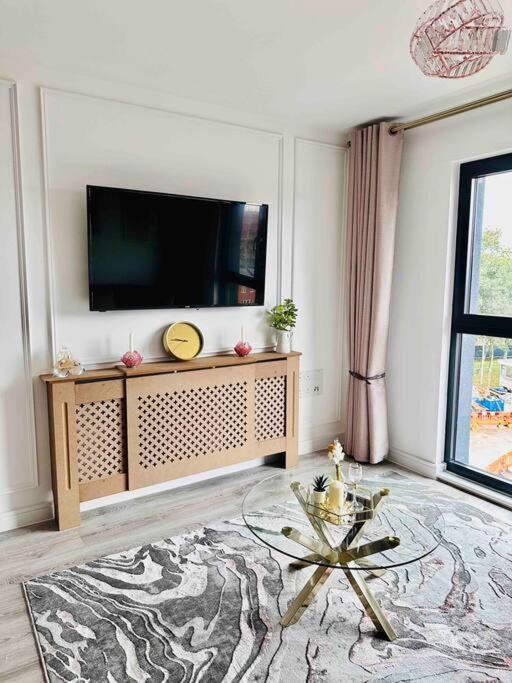 Central Derby Urban 2 Bedroom Flat - An Oasis Of Elegance! Free Parking And Wifi Suitable For Families And Professionals Exterior photo